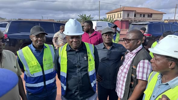 Read more about the article ROADS MINISTER INSPECTS WESTERN REGION ROAD NETWORK; TERMINATES CONTRACT OVER NON-PERFORMANCE
